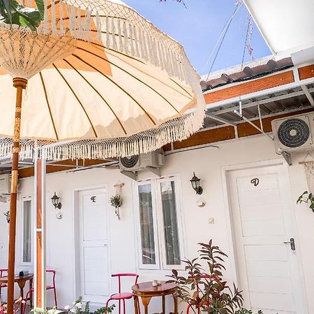 Tropical Paradiso Homestay Banyuwangi  Luaran gambar