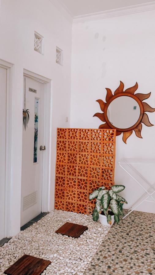 Tropical Paradiso Homestay Banyuwangi  Luaran gambar