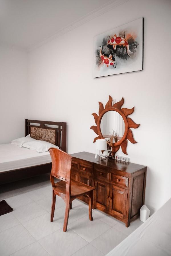 Tropical Paradiso Homestay Banyuwangi  Luaran gambar