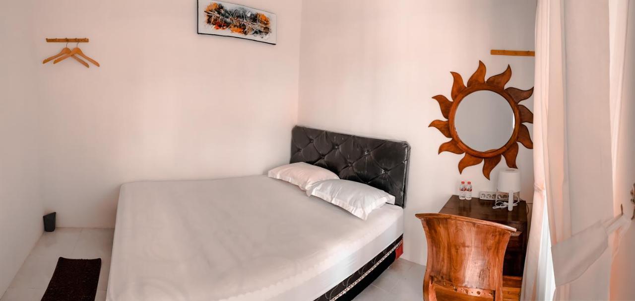 Tropical Paradiso Homestay Banyuwangi  Luaran gambar