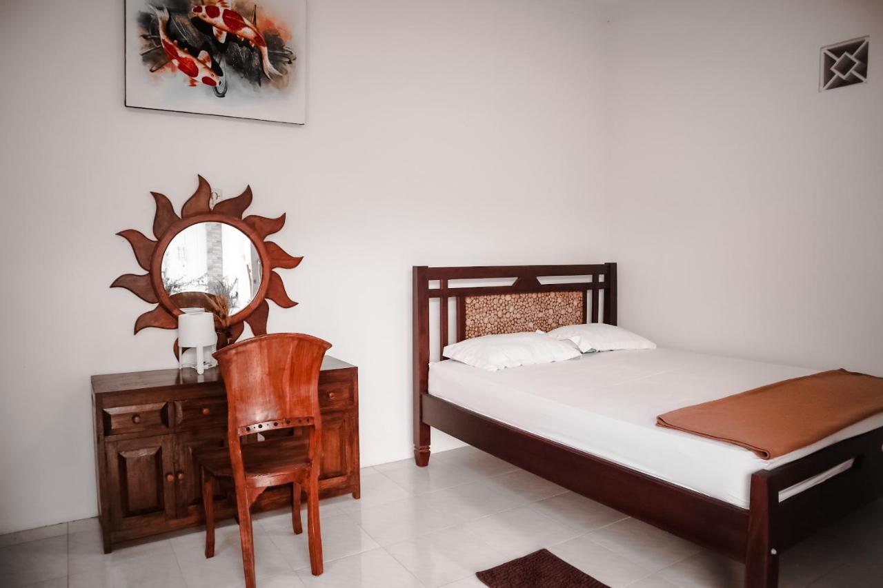 Tropical Paradiso Homestay Banyuwangi  Luaran gambar