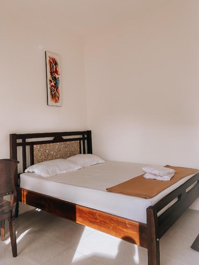 Tropical Paradiso Homestay Banyuwangi  Luaran gambar